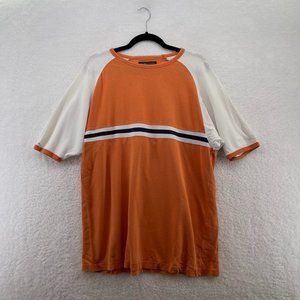 retro 80s style structure T-shirt